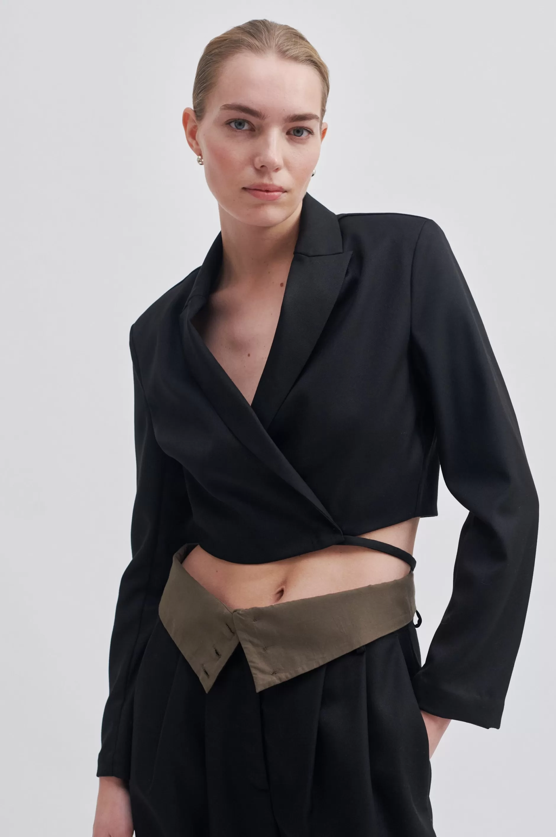 Almanda Cropped Blazer^Second Female Sale